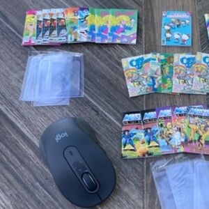 Miniature comic books